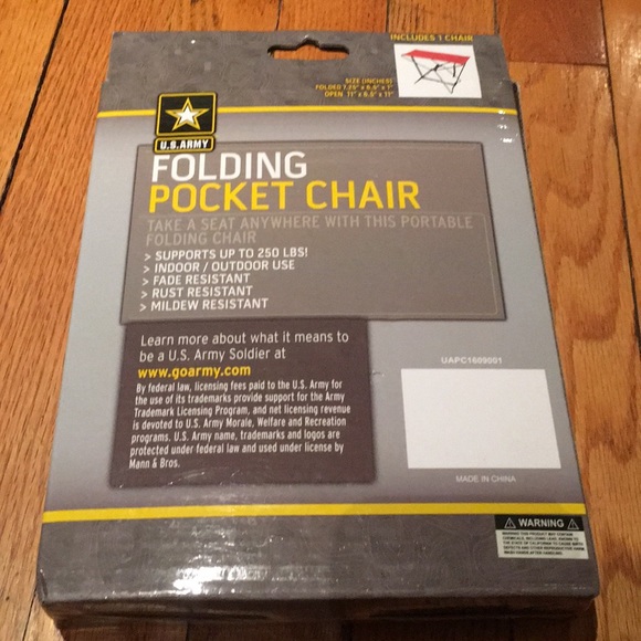 Brand New Folding Pocket Chair- Red - Picture 2 of 6
